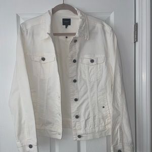 White Liverpool jean jacket.
